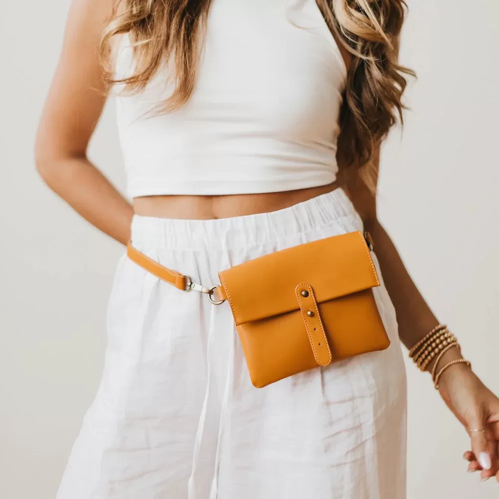 Bethanie Belt Clutch Bag - Brown