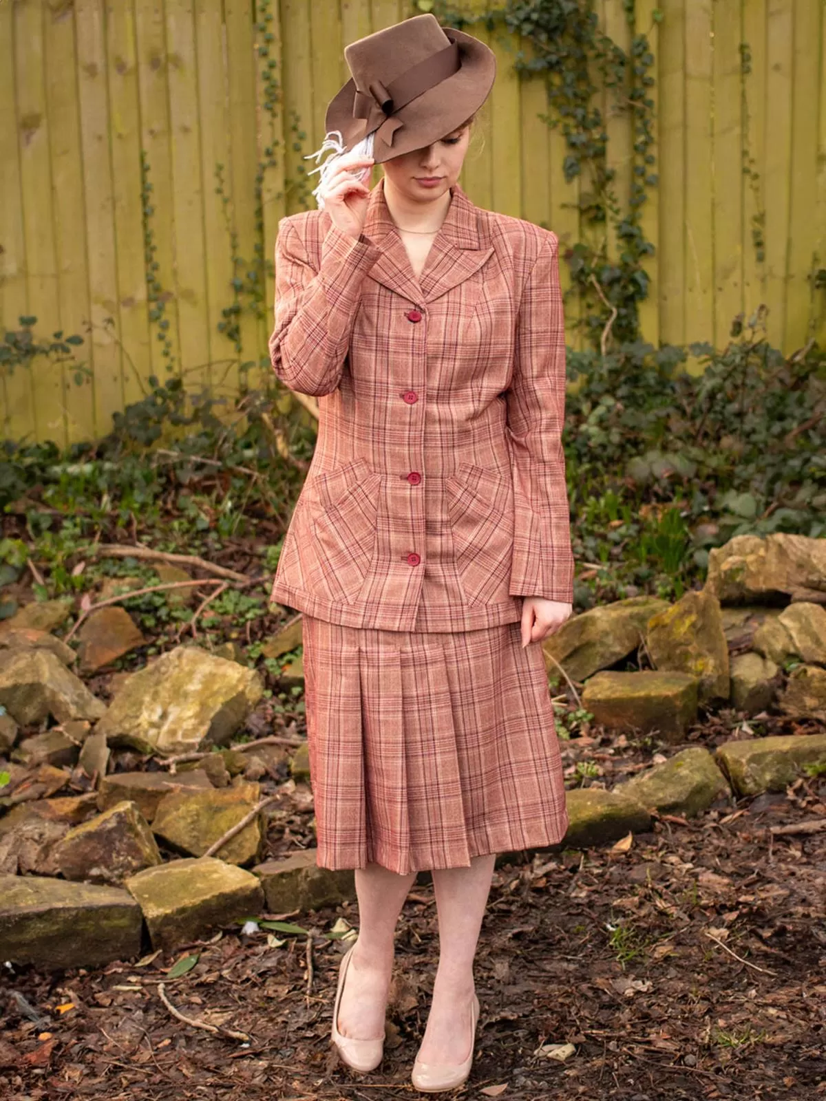 Brown 1940s Vintage Style Trilby Feather Hat