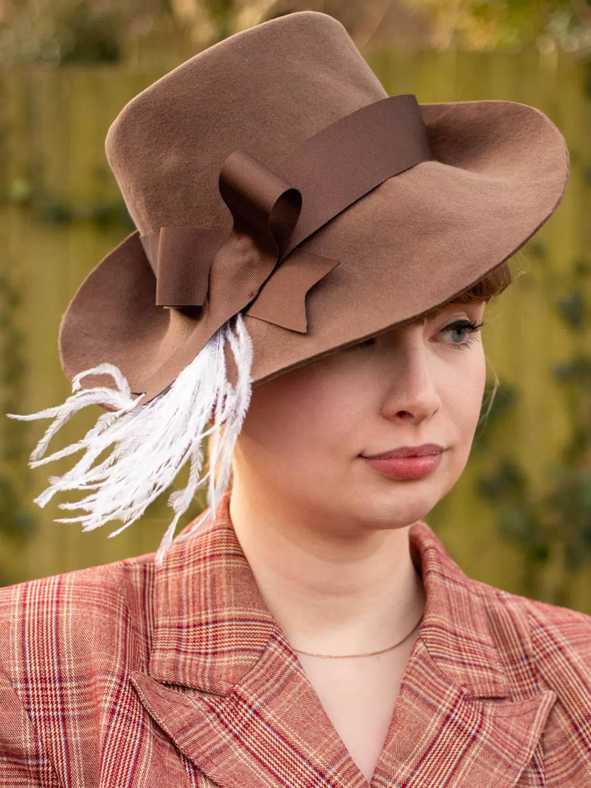 Brown 1940s Vintage Style Trilby Feather Hat