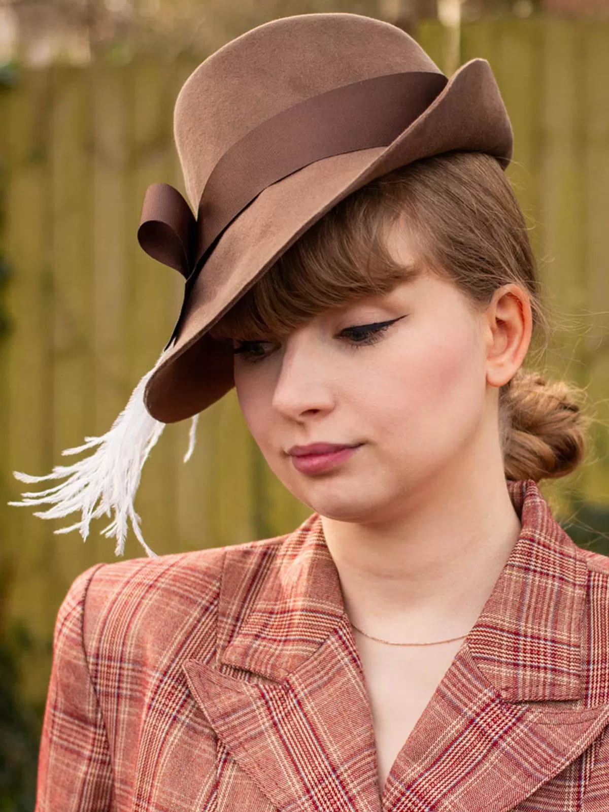 Brown 1940s Vintage Style Trilby Feather Hat