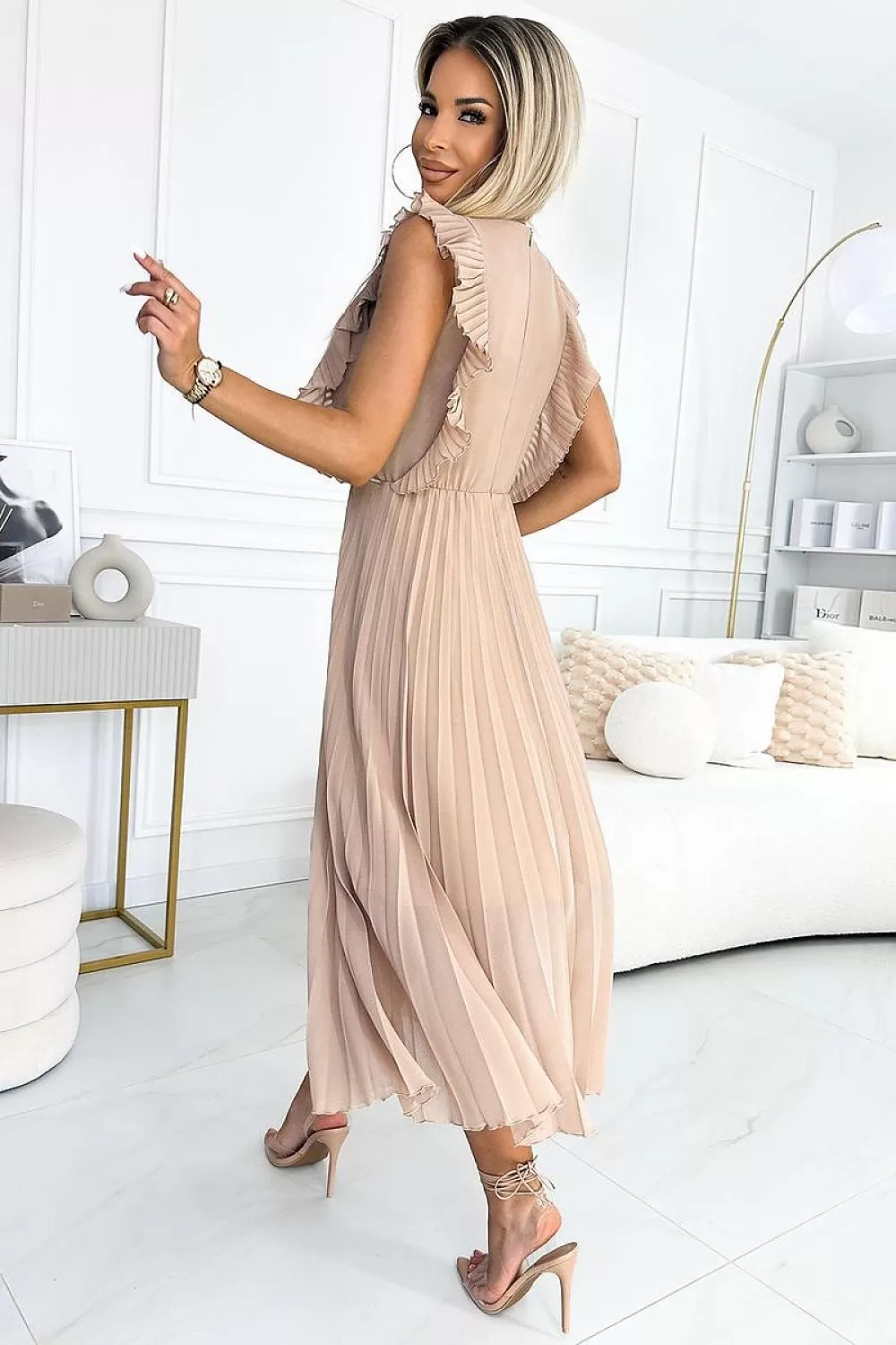 Elegant Chiffon Pleated Cocktail Dress With Ruffled Shoulders