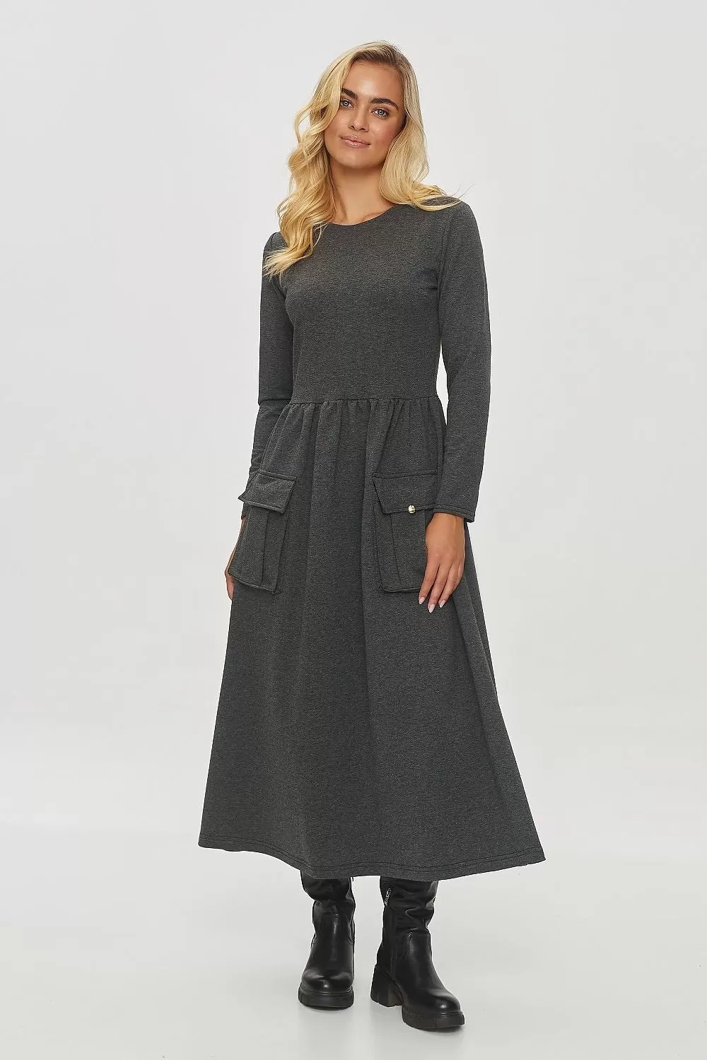 Elegant Flared Midi Dress With Pockets