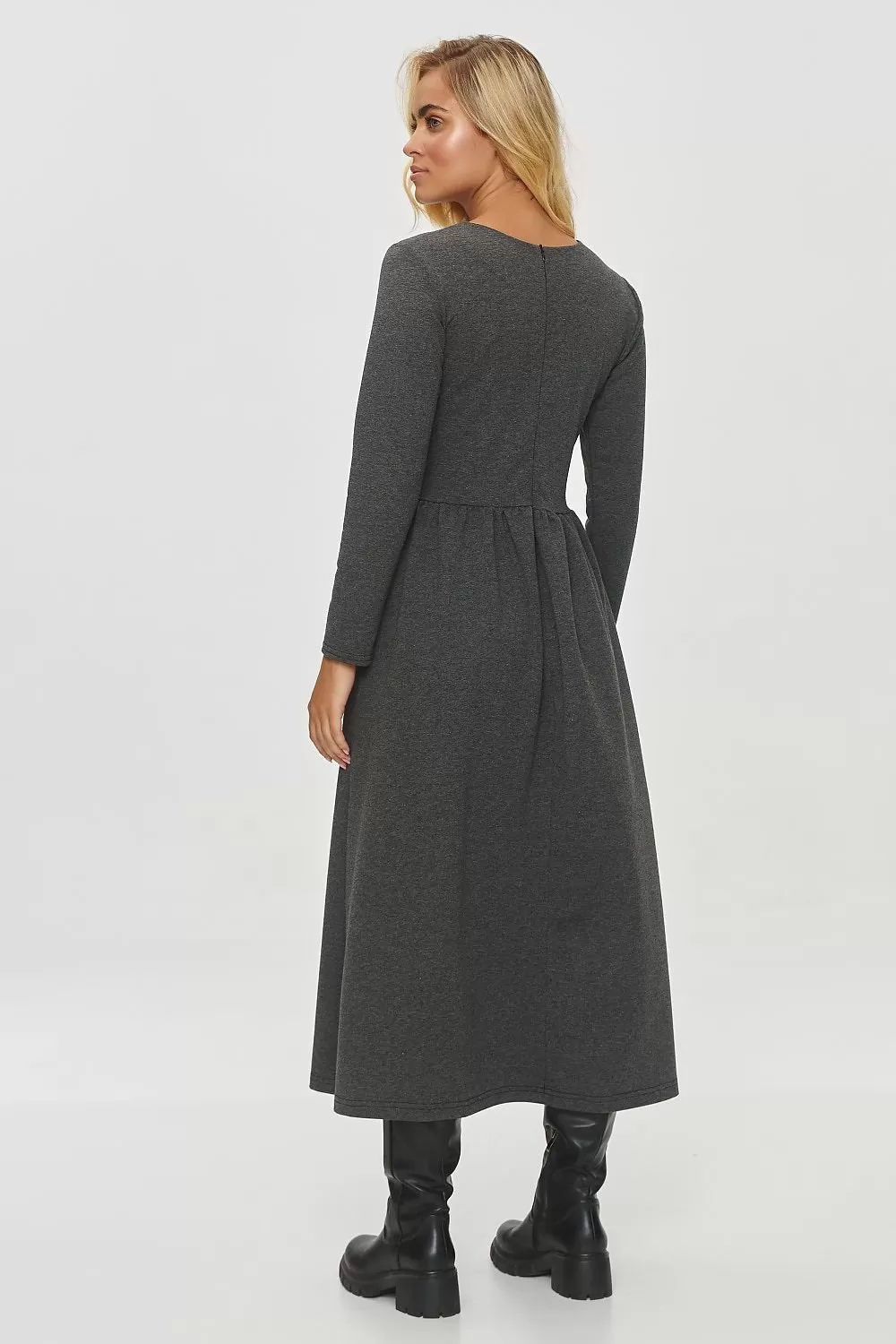 Elegant Flared Midi Dress With Pockets