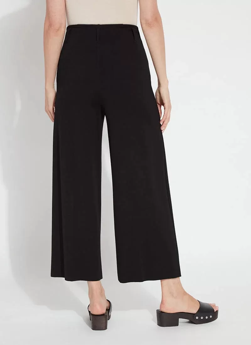 Ellis Culottes Ponte Crop in black by Lysse