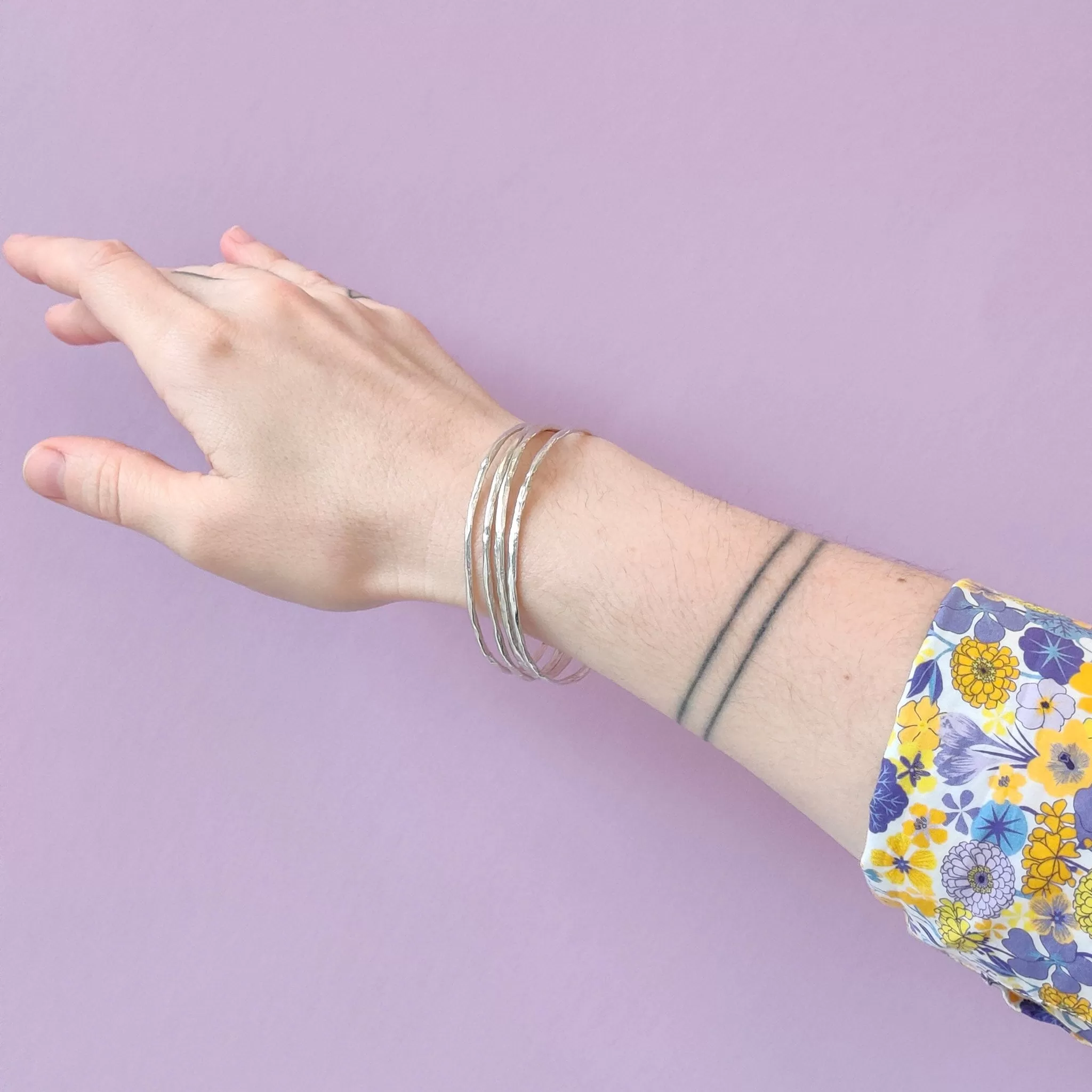 Hammered Bangle in Silver