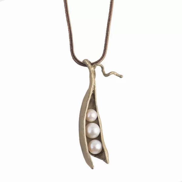 Michael Michaud Three Pearls Peapod Necklace