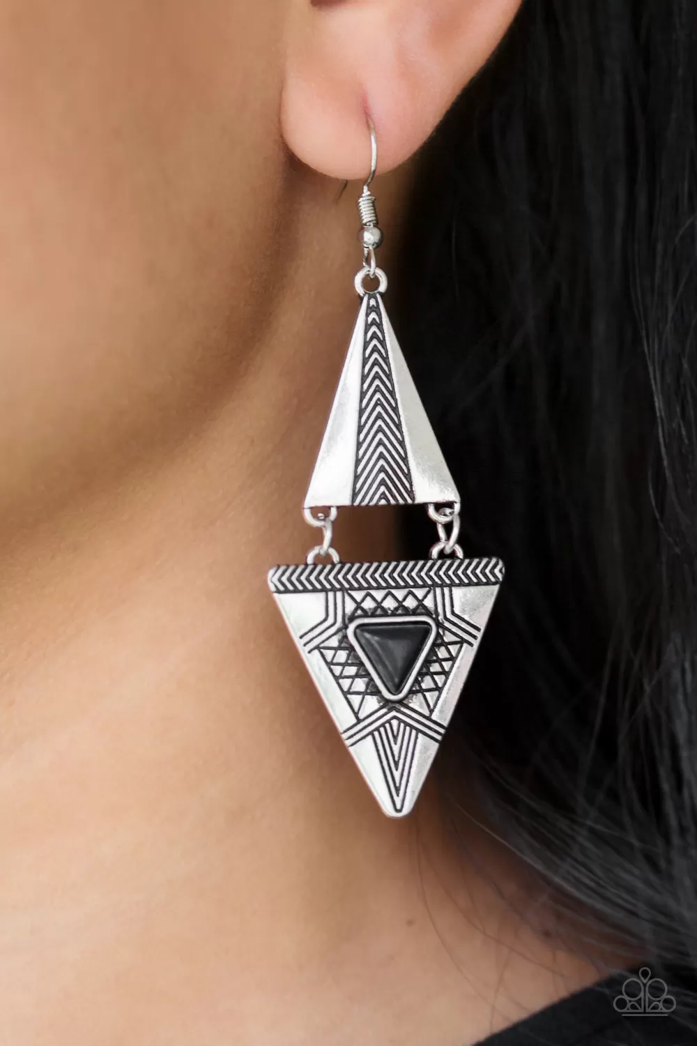 Paparazzi Earring ~ El Paso Edge - Black