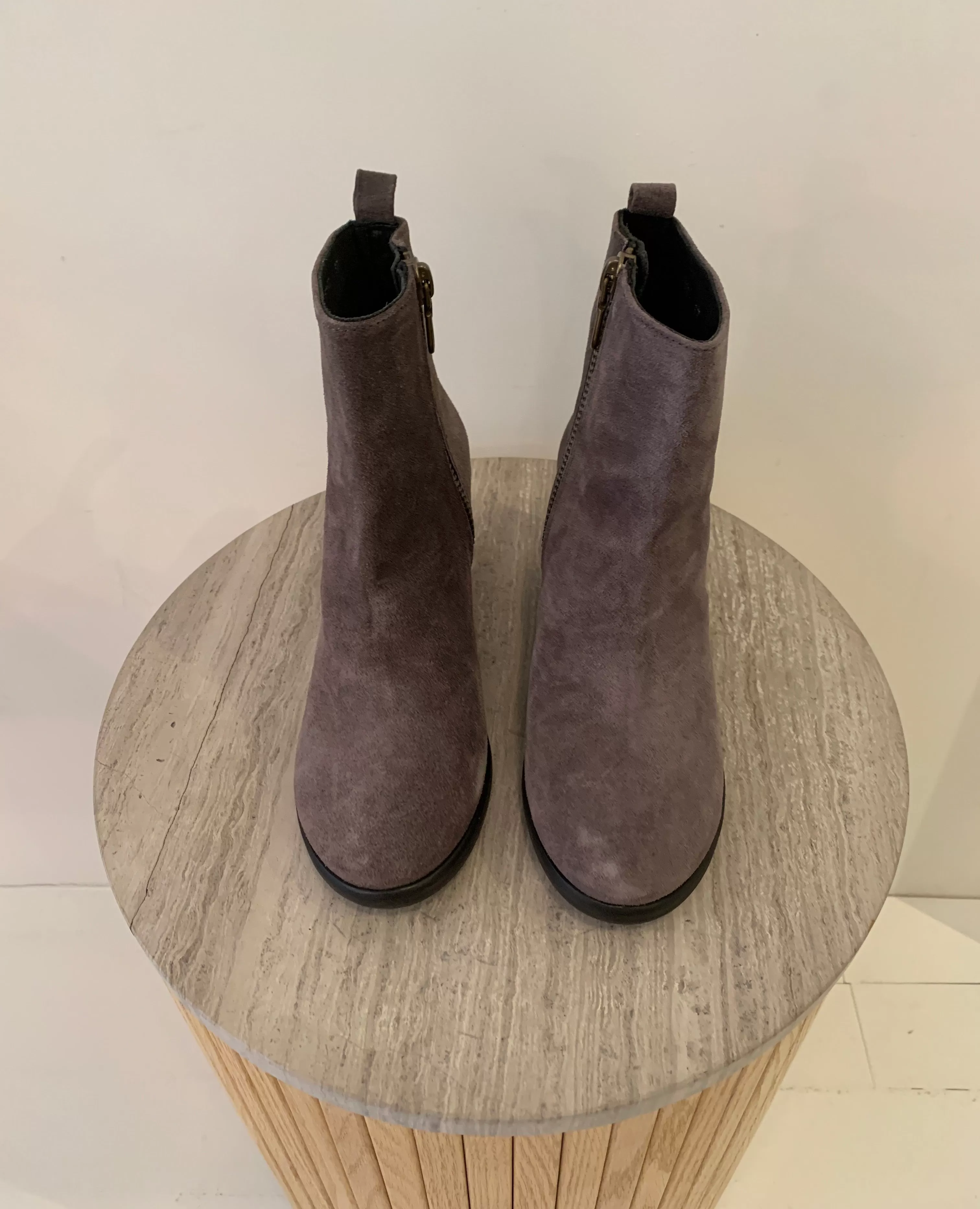 Warehouse Sale - P.Monjo Boots Smoke Suede